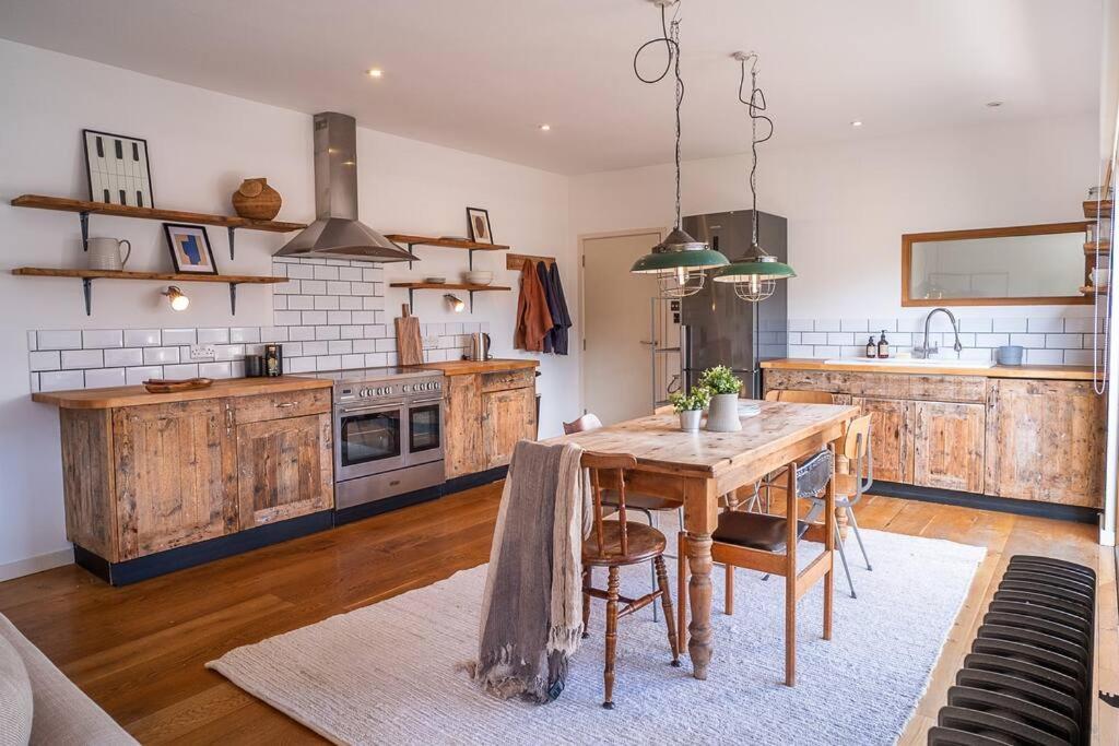Apartament Penthouse At The Old Tea Factory Londyn Zewnętrze zdjęcie