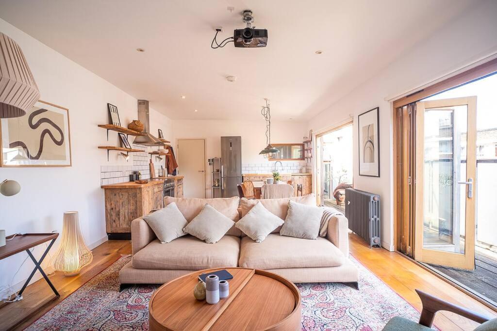 Apartament Penthouse At The Old Tea Factory Londyn Zewnętrze zdjęcie